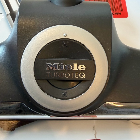 Miele TurboTeQ Vacuum Attachment - Picture 2 of 3